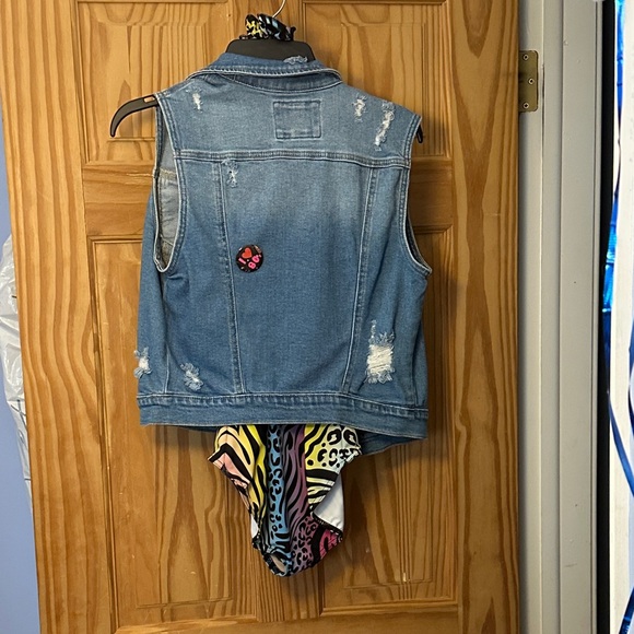 Balera Denim Vest with Vibrant Animal Print Dance Costume - Picture 3 of 5